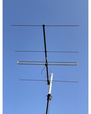 I0JXX 4JXX2 BACK - bakmonterad 4el yagi för 2M